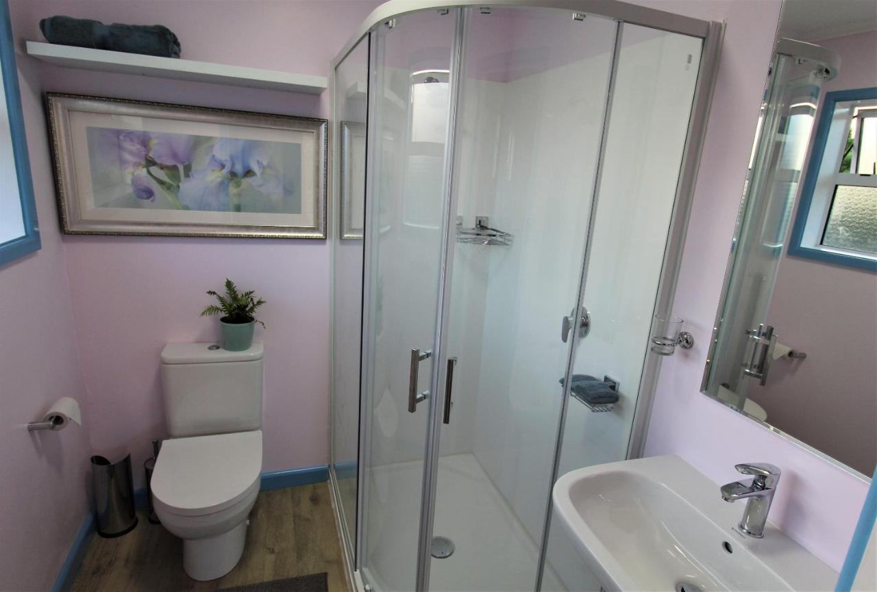 Labyrinth Gardens Guest House 塔卡卡 外观 照片