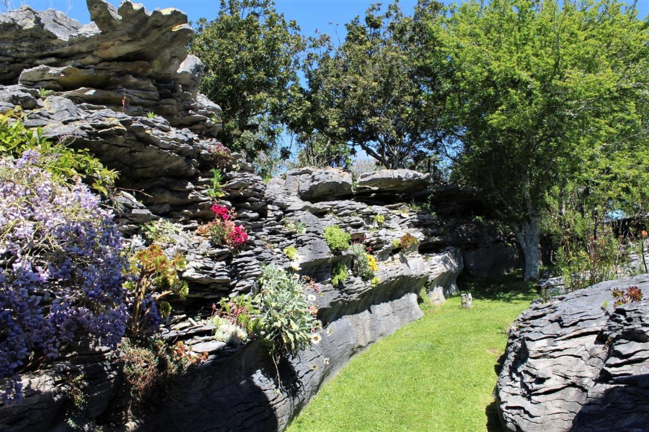 Labyrinth Gardens Guest House 塔卡卡 外观 照片