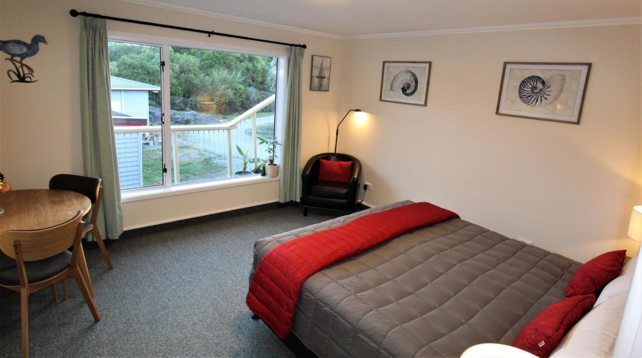 Labyrinth Gardens Guest House 塔卡卡 外观 照片